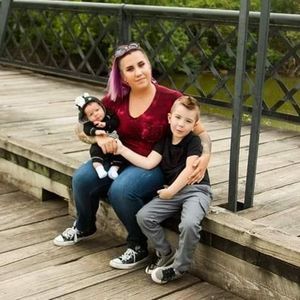 Meet your Posher, April